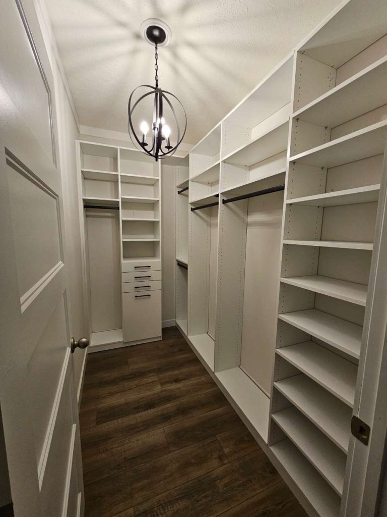 Black and White Closet to 96inches Tall min